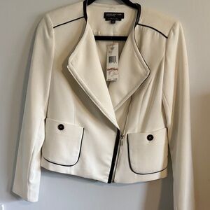 Jones New York Cream Blazer with Black Trim